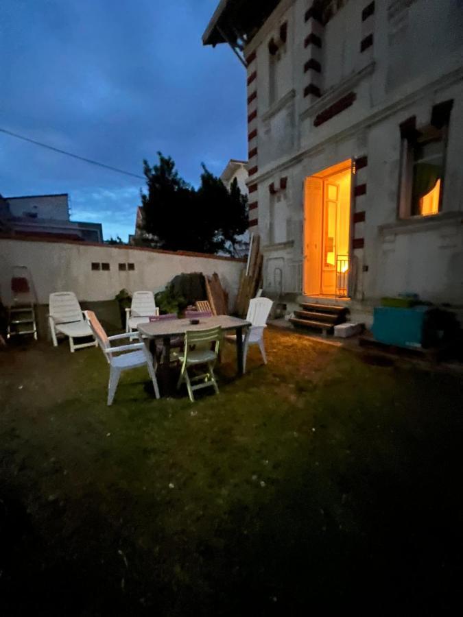 Chambre Sur La Falaise De Pontaillac Vaux-sur-Mer Kültér fotó